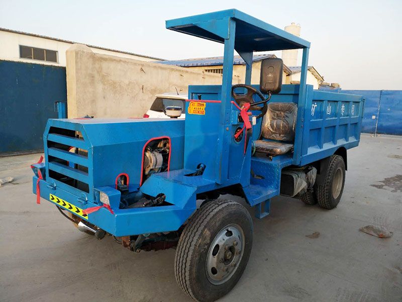礦用運(yùn)輸車12噸