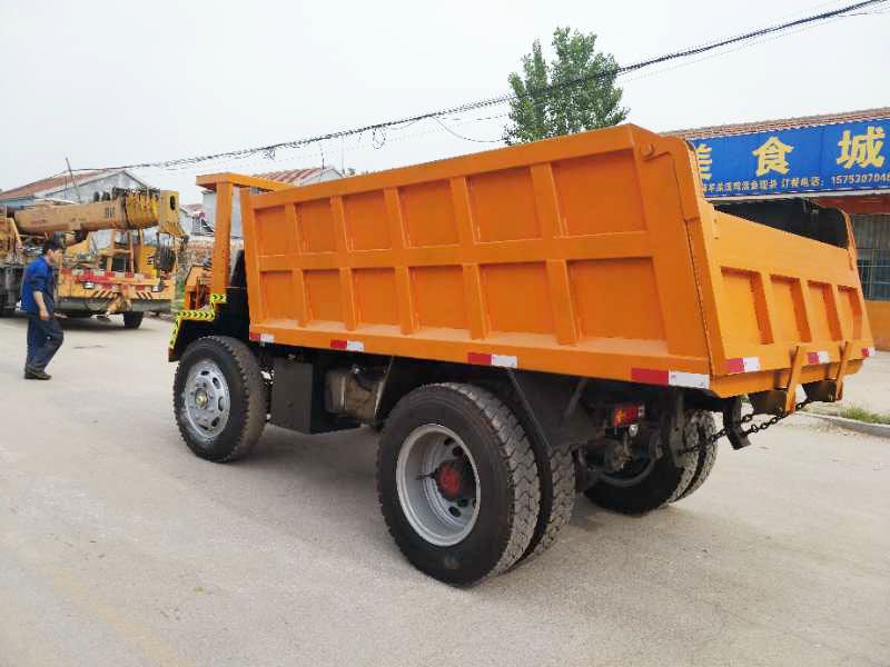 礦用運輸車12噸