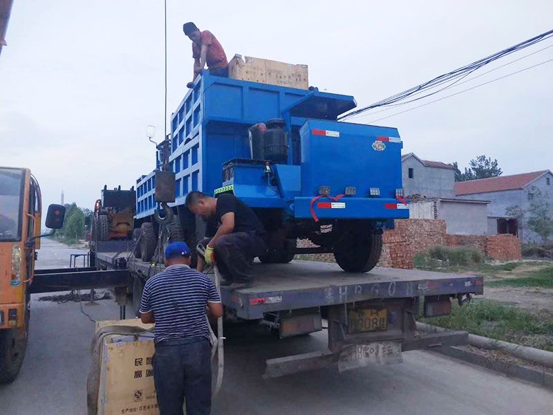 礦用運輸車12噸發(fā)貨